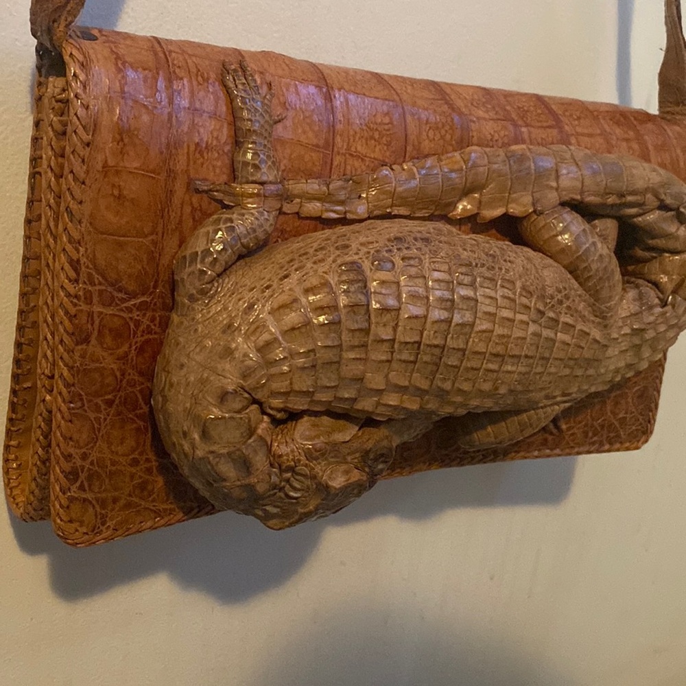 perfect⭐️ VTG condition purse with many compartments, real alligator purse AS IS